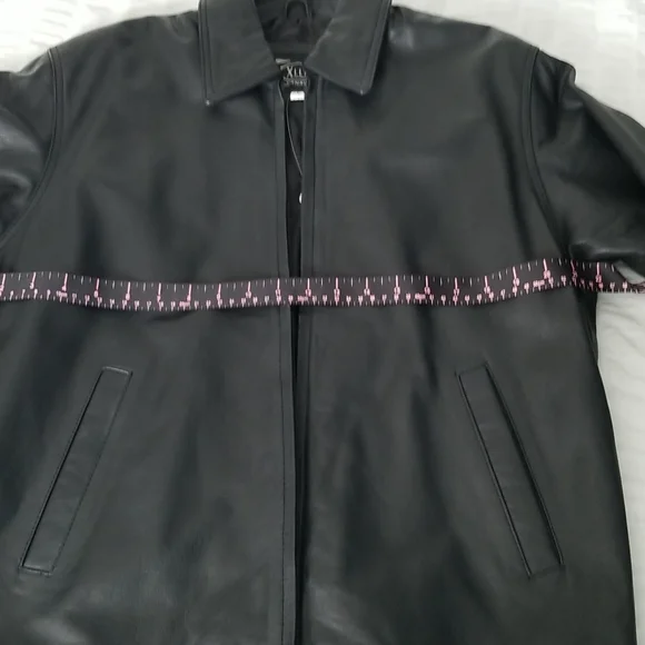 L - Jacket - Picture 10 of 13
